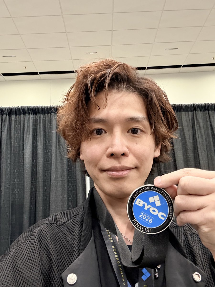 green_midorin's tweet photo. evoラスベガス優勝しました！
I am the EVO Vegas champion. https://t.co/omyFBvWyxi