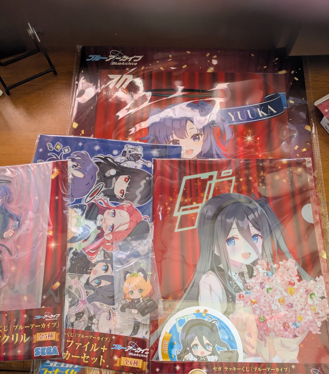 田舎の悲しい現実…アリスのクリアファイルゲットしてきた