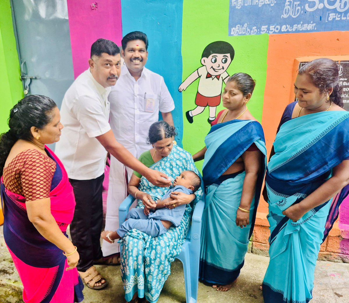 BOOTHALINGAMPI3's tweet photo. தெரிசனங்கோப்பு ஊராட்சி உவாட்ஸ்புரம் அங்கன்வாடி மையத்திலும் ஞாலம் ஊராட்சி அந்தரபுரம் கிராமம் அங்கன்வாடி மையத்தில் நடைபெற்ற போலியோ முகாமை தொடங்கி வைத்தேன்.. https://t.co/A7U14ZYkZk