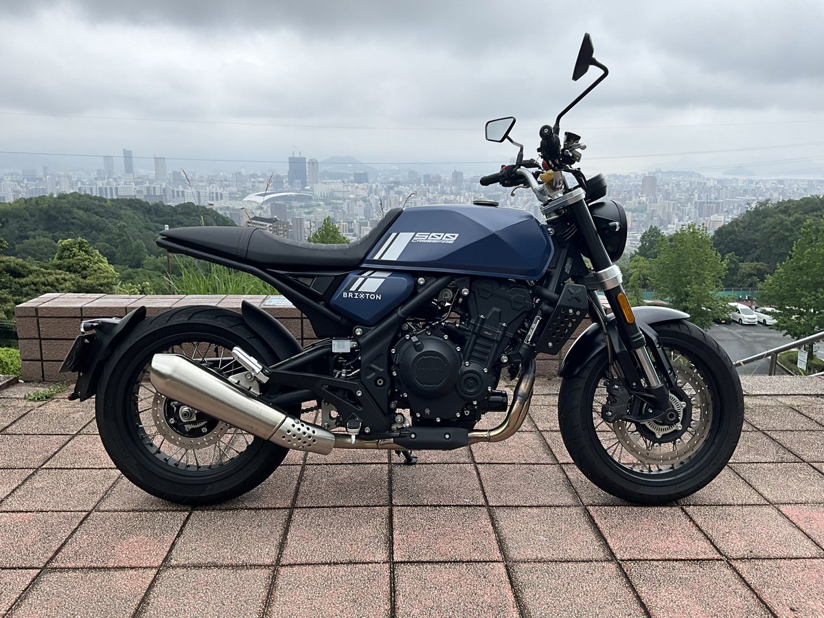 dotanianTROPHY's tweet photo. 納車されましたよう！
まだ竜王公園までしか走ってないけど
魅力な走りはすぐに分かった（＾ω＾）
#ブリクストン
#クロスファイア500 
#HaveABikeDay https://t.co/s2rwi22bm2