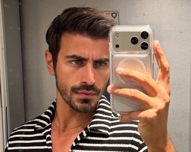 RoyalMikaelson's tweet photo. Ateş Karahan came out during the night 🔥 https://t.co/sXj9RA8p4T