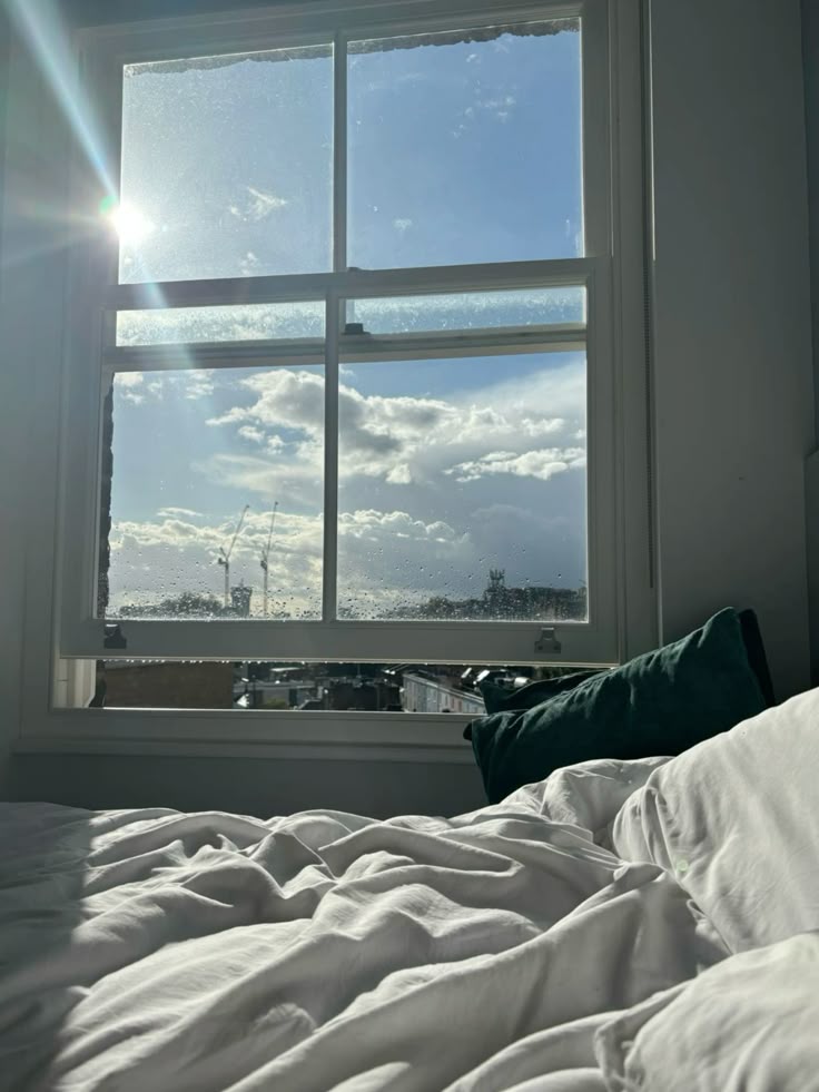 zcarmen's tweet photo. gumowning! happy sunyay 🧸☀️ https://t.co/VZyMpfiWfi