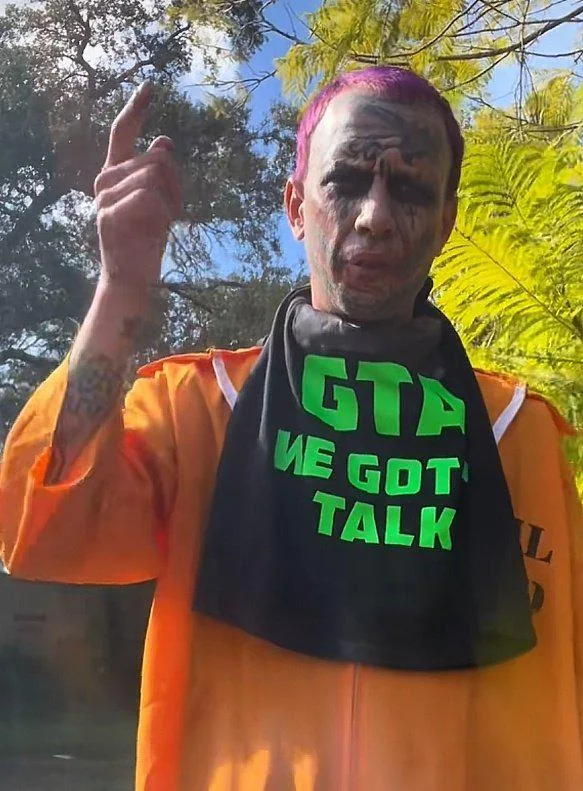 GTA_VI_6_'s tweet photo. Remember this guy? 😭

"we gotta talk" https://t.co/AcD5pPCgsp