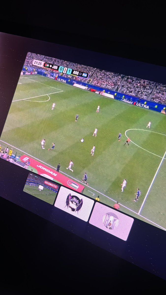 joel120904's tweet photo. que es eso de salir los sábados si hay mundial https://t.co/jkXmUjeaTH
