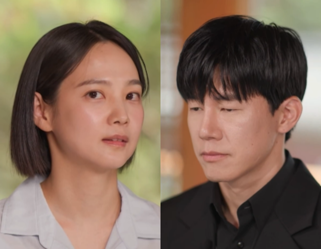 tang__kira's tweet photo. Setelah dapet informasi kalau drama Teach You A Lesson ranking 1 Global, Kim Mooyeol langsung meluk istrinya dan nangis di parkiran.

Setelah bersama-sama melewati berbagai hal sulit sebagai pasangan suami-istri, mereka ga kuat nahan tangis. Kenangan nangis bareng ini akan jadi sumber kekuatan dan akan dikenang sepanjang hidup mereka.

Yoon Seung Ah cerita kalau Kim Mooyeol tuh bukan seseorang yang nunjukkin air mata, bisa diitung jari liat Kim Mooyeol nangis. Tapi pada saat itu, Kim Mooyeol nangis sambil bilang terimakasih.

Yoon Seung ah cuman ngucapin 1 kalimat "Kamu sudah kerja keras."

https://t.co/rZmCUIoBsU