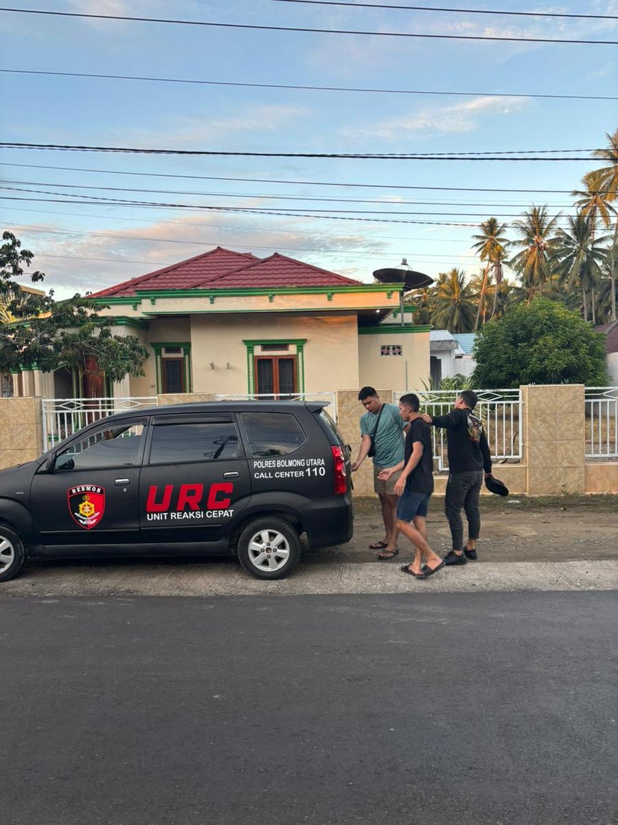 Polresbolmut_'s tweet photo. Respon Cepat Layanan 110, Tim URC  Polres Bolmut Turun TKP Menindaklanjuti laporan masyarakat melalui layanan 110 terkait adanya Sekelompok anak muda yang membuat keributan di sertai pengacamana Di desa Binuni, Kecamatan Bolangitang Timur, personel URC segera mendatangi Tkp https://t.co/sQq1xak5I1
