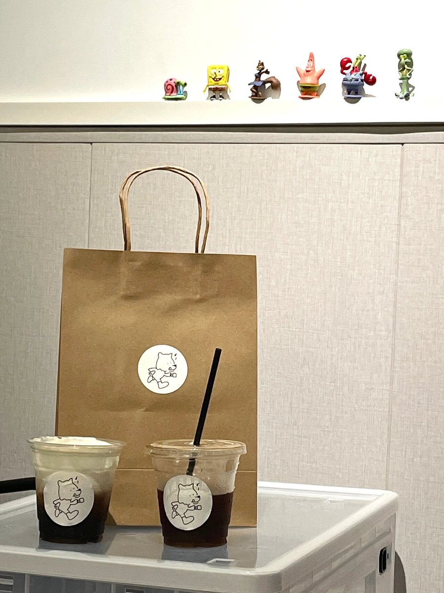 l4UVz7dlBK9h0FA's tweet photo. Tried the new zero-waste coffee bar in the neighborhood this morning! The oat latte had such a rich flavor, and no single-use cups were used—total game changer for my daily routine. ， https://t.co/Niyt9XAKRE