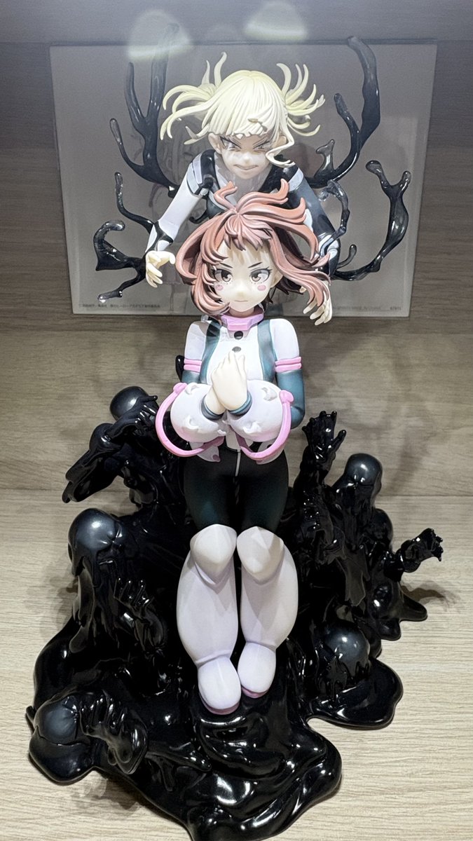 mitu8_modore's tweet photo. 開封！
台座もなにもかも作り込み凄い！！！
お顔の造形もめっちゃいいし、トゥワイス台座も光沢感ある！
良い買い物をした🛍✨

#僕のヒーローアカデミア
#フィギュアを愛でる会 #少女のエゴ https://t.co/OwKQPbsh24