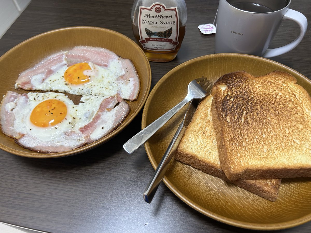 concon_012's tweet photo. 日曜日のご機嫌なランチ https://t.co/8tB6ucCKoA