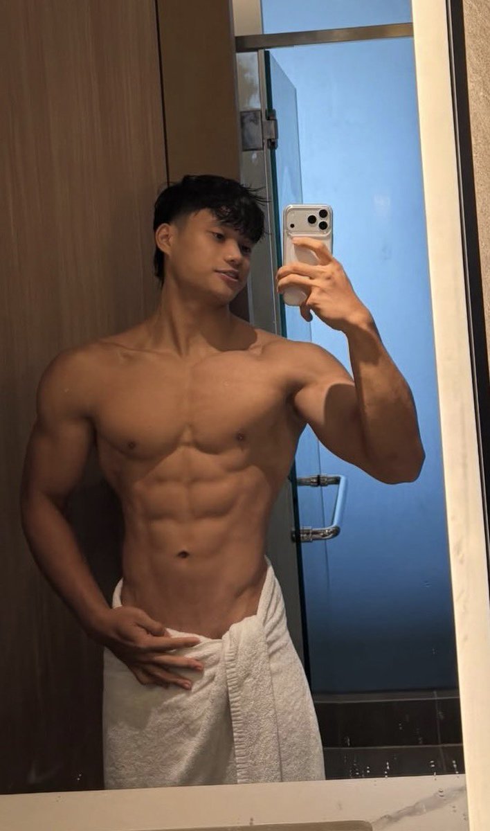 AurelPutrilkqy's tweet photo. FULL VIDEO SAVE GALERY ⤵️
https://t.co/Tny6s2qIN4
-Lokal -VGK -Prank - Shemale -Malay -TEVI

Poppers hirup Kuat https://t.co/wEbMwdvBnd https://t.co/hnfFNZ4c65