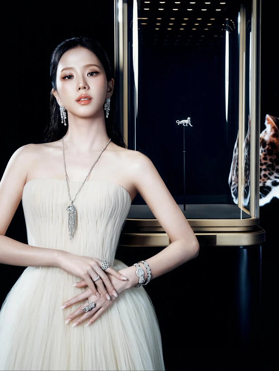 oaddatelier's tweet photo. WON YOUNG SEO for @cartier at Cartier 'Into the wild' 🐆

#WONYOUNGSEO #서원영 #Cartier #OA https://t.co/mvuwPqlntW