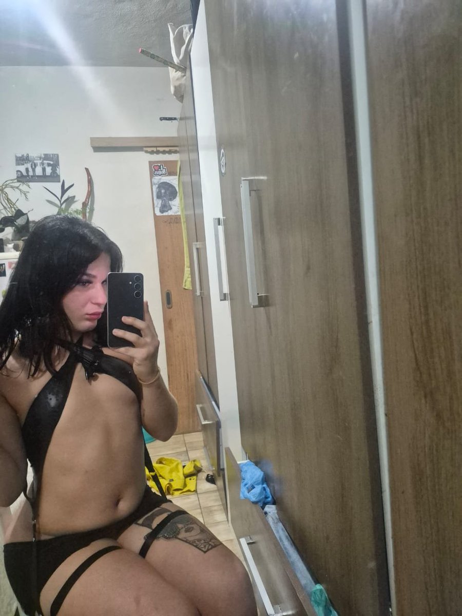 barbithhh's tweet photo. Putinha novinha 💦👿👅 https://t.co/z0WdU1cD0r