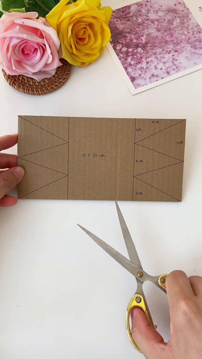 LornaBarbieri's tweet photo. Just unboxed my mystery package from a small craft brand  Can’t wait to show you what’s inside—total win for unique finds!， https://t.co/5YTkTvYzS3