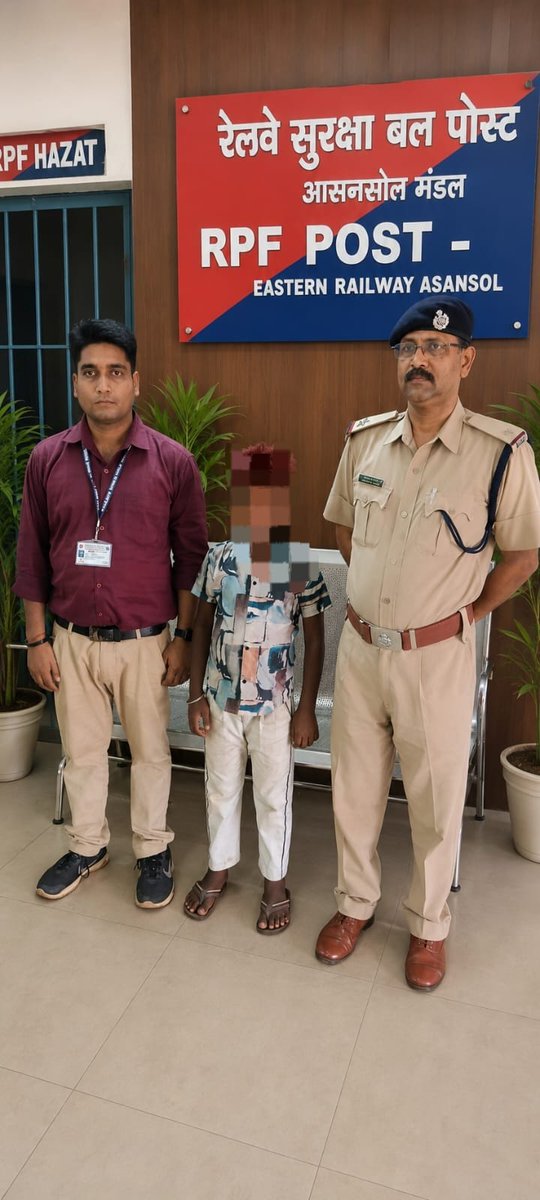 rpferasn's tweet photo. On 27.6.2026, #RPF Dumka Post Asansol Division rescued  a minor boy. Later handed over to the concerned childline.

#OperationNanheFaristhey https://t.co/BnlyXwd2LN