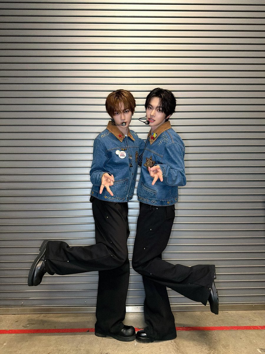 S2xinn's tweet photo. 잼냥즈 야호 https://t.co/FbM5mvJp9P