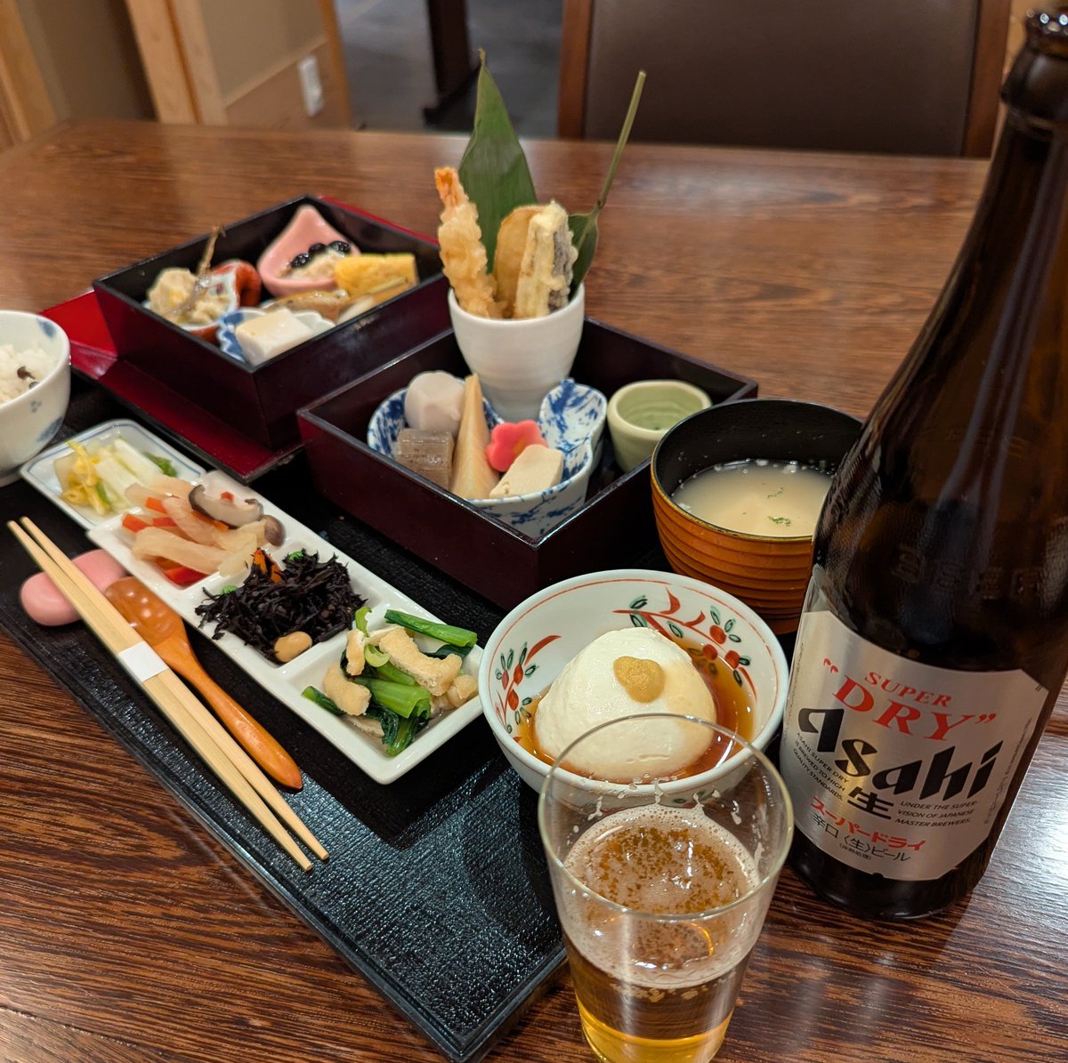 DOOR20030303's tweet photo. 念願
泊舟ランチ飲み😝 https://t.co/aHgnGZEMzx