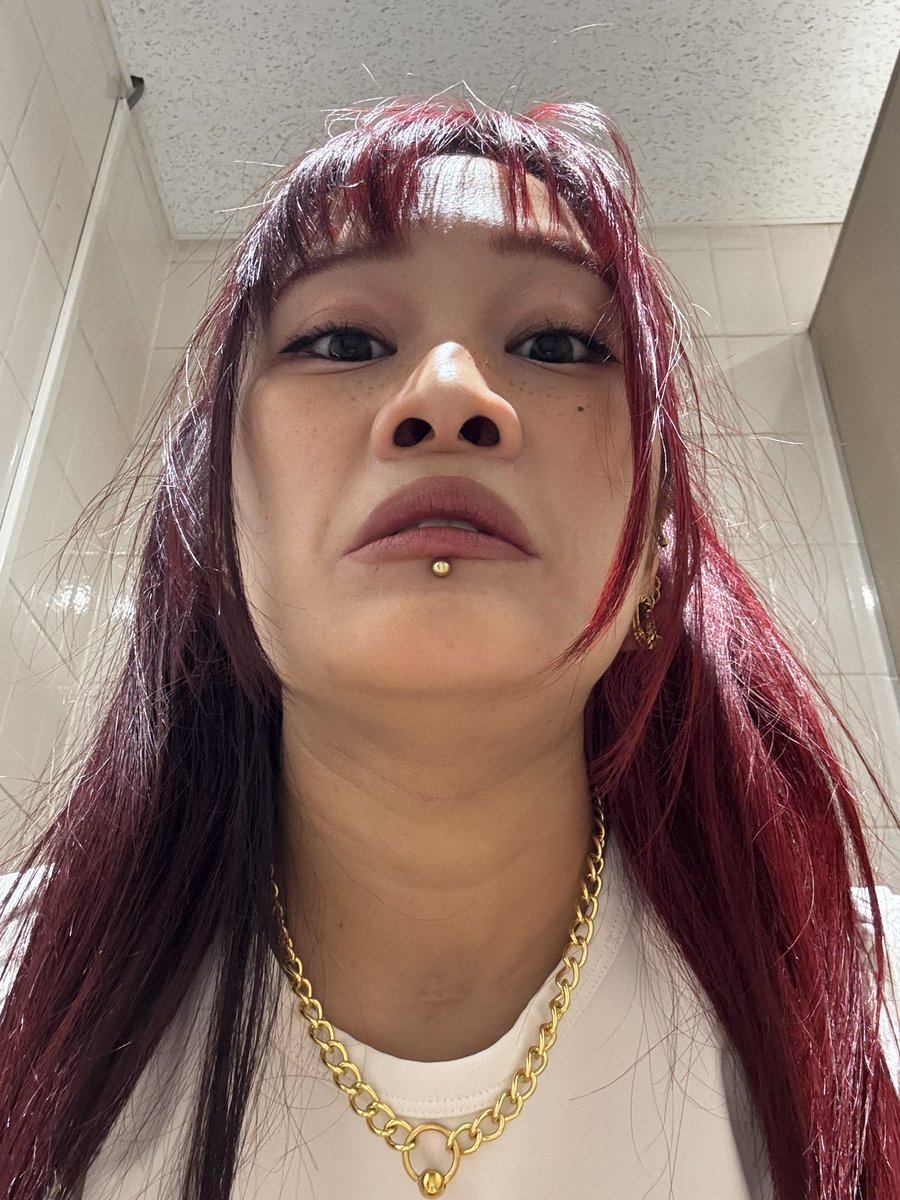 COLORRIOTRed's tweet photo. 受験が近づいていて、やることがたくさんで気持ちが追いつかず…
イベント以外つぶやくタイミングもなくどうしていいかわからなかったので
トイレという場を借りてつぶやきます
快調です https://t.co/i464ybIVhS