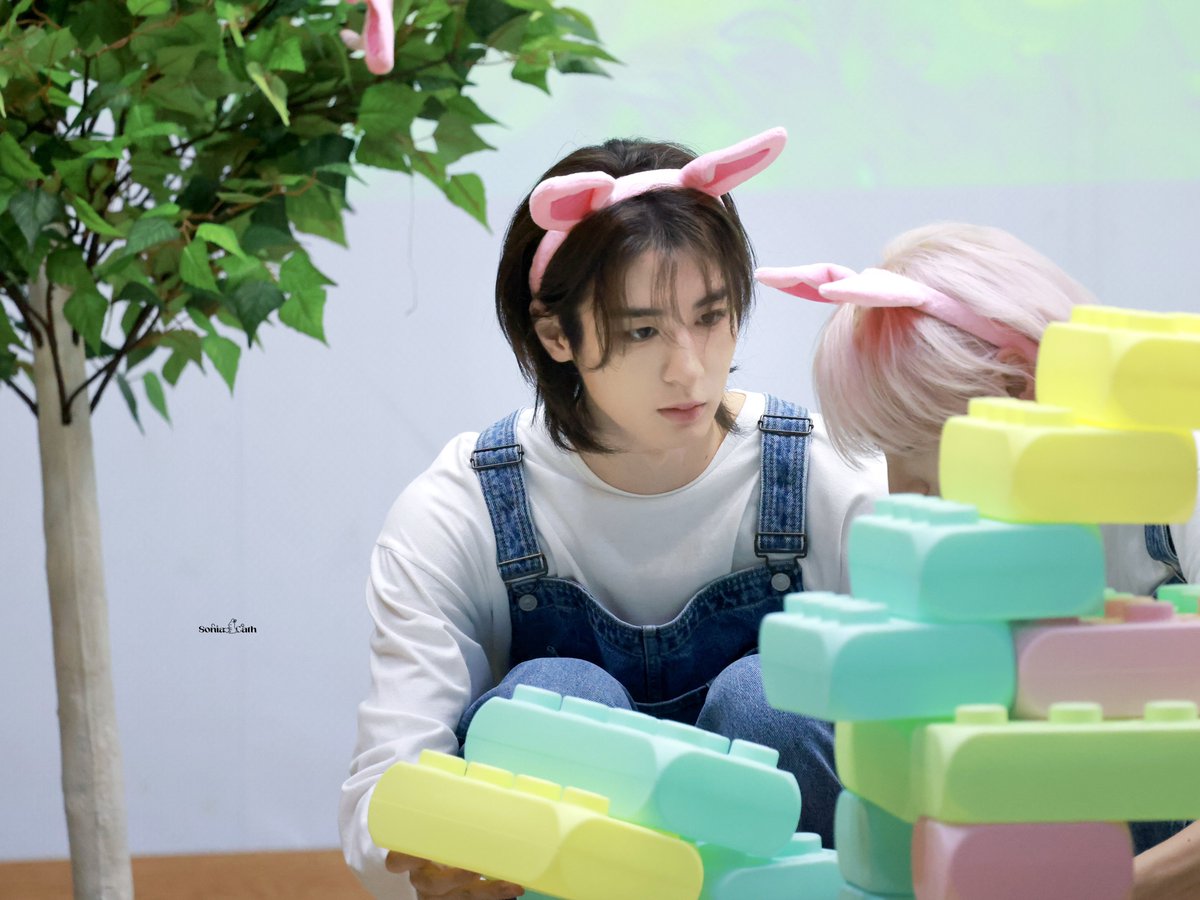 SoniaaaCath's tweet photo. 260628
블록 쌓는 모습이 너무 귀여워
#이한 #LEEHAN #イハン #보이넥스트도어
#BOYNEXTDOOR https://t.co/1yBE1121Dl