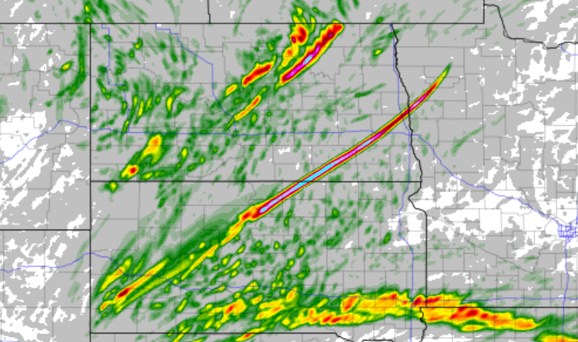 AdamLucioWX's tweet photo. WTAF lol. From Rapid City to International Falls in like hrs. Got it. https://t.co/9ydCFZfQb3