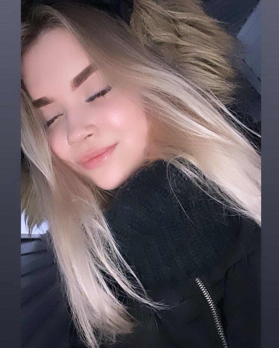 gkhater's tweet photo. i kid you not, yesterday i made a playlist so incredible i almost cried listening to it https://t.co/cmS4xWWcGC