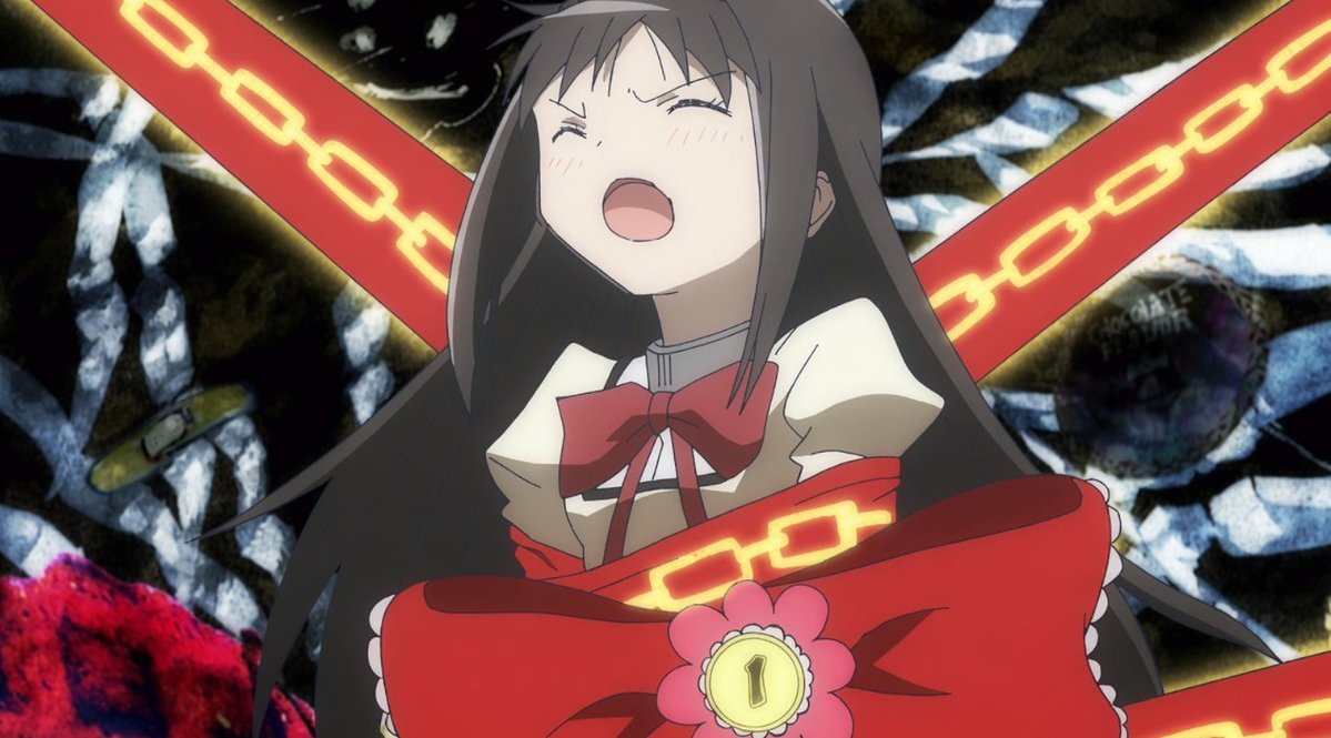 ほむらちゃんのシーンでこれほど赤が強調されたのは他にはないと思う