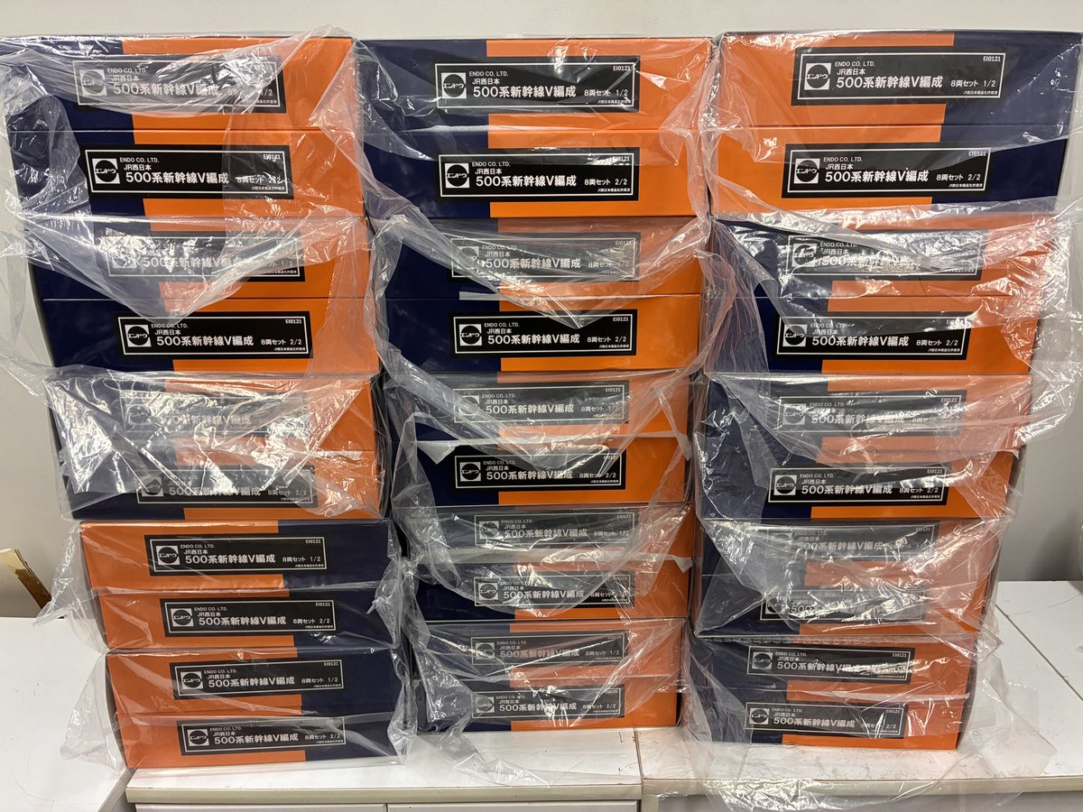 ModellbahnJP's tweet photo. 余談ですが海外輸出へ転換してから、今回ひと商品当たりの販売数が合計15セットと過去最高を記録しました笑 https://t.co/pXStDnD6Xf
