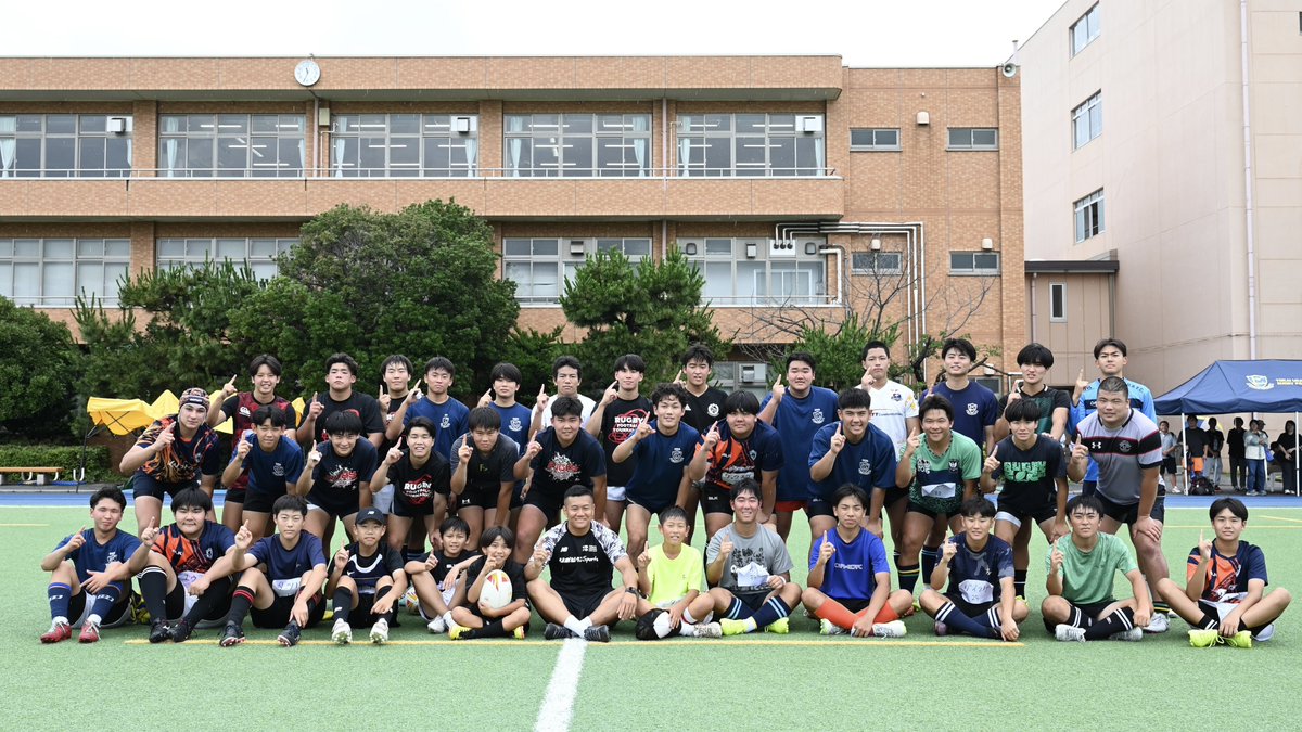 TK_RugbySchool's tweet photo. 岸岡式ラグビー教室千葉開催 🏉

ご参加いただいた皆さま、
サポート頂きました東海大付属
浦安高校ラグビー部の皆さま、
ありがとうございました！

また皆さんとグラウンドでお会い
できる日を楽しみにしています✨

#岸岡式ラグビー教室 #ラグビー https://t.co/1DSYdphaSk