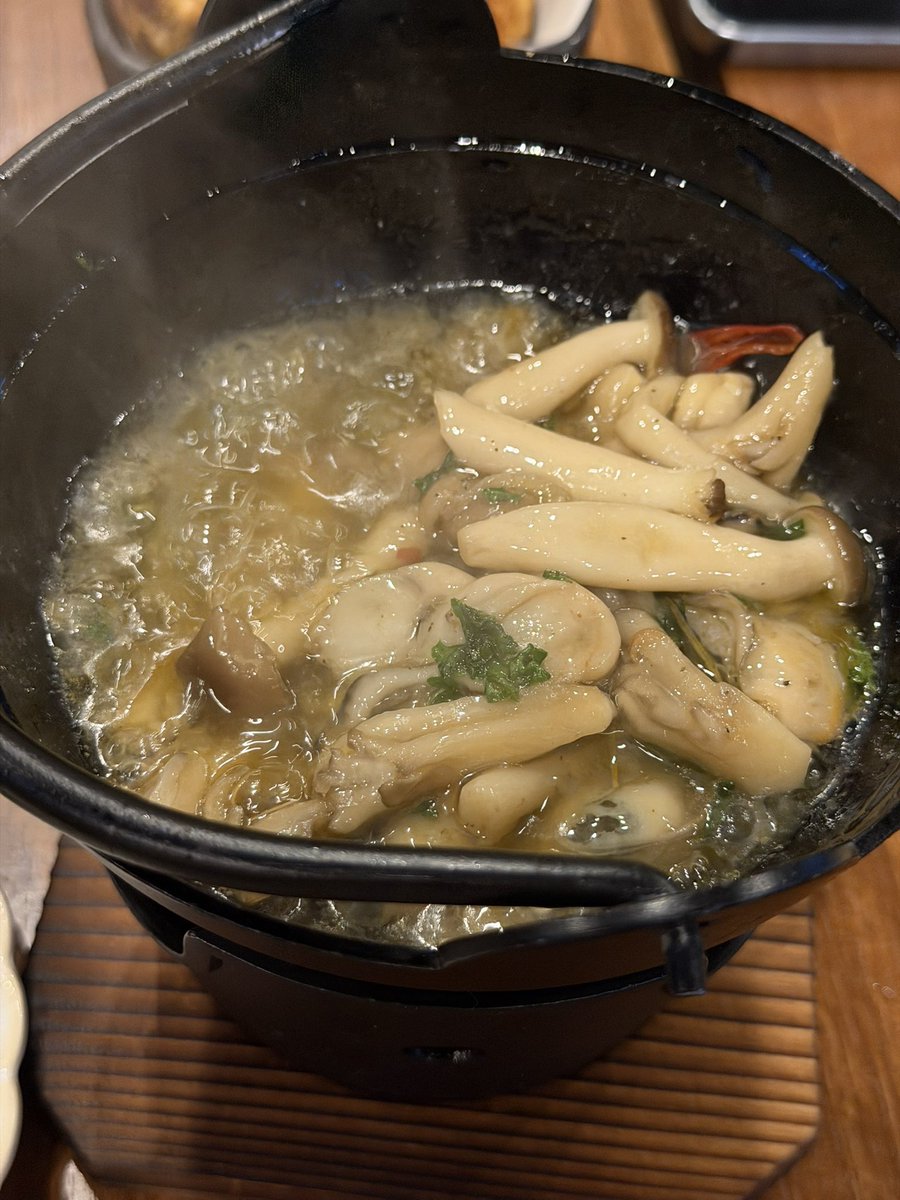 gen_uchiko's tweet photo. 牡蠣づくしだよ、もぐもぐ #佐野瑞季 #もぐもぐみずき https://t.co/Jt9AY1agl7