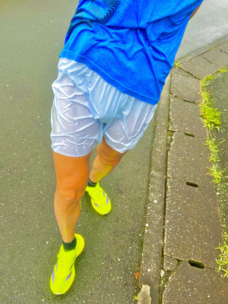 jamjam566's tweet photo. ランニング！
途中から雨ひどすぎてやめた！ https://t.co/Hoe2l7Eqt6