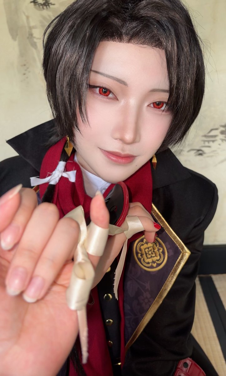 オラの小指も空いてます……ﾆｮ🫪☝️