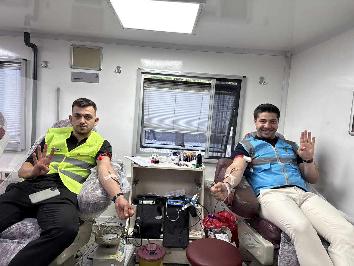 akgencbeypazari's tweet photo. Çok üzgünüz..

Yönetim Kurulu Üyemiz, yol ve dava arkadaşımız Hilmi YILMAZ kardeşimizin elim bir trafik kazası sonucu vefat ettiği haberini almanın üzüntüsünü yaşıyoruz. 

Kardeşimize Allah’tan rahmet; kıymetli ailesine, sevenlerine ve Teşkilatımıza sabır ve başsağlığı diliyoruz.

Mekanı cennet olsun.
Başımız sağolsun.