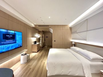 daveswish's tweet photo. 【Today's Hotel in Seoul】
ソウルでは「ザ・リンク・ソウル,トリビュートポートフォリオホテル」14Fのジュニアスイートにステイ。朝食ブッフェは種類豊富でgood。最寄りの九老駅まで徒歩約5分の上にソウル2空港へのシャトルバスの停留所も近く、アクセス良好。 https://t.co/HmxGTT278U