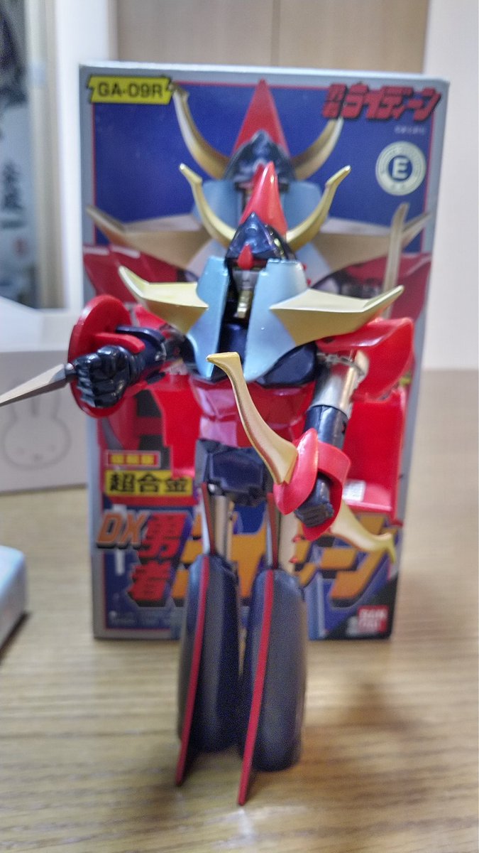 yukisaegusa's tweet photo. 行ってきました、 #レトロはイソゲ 
断捨離してるのにまた買ってしまった(^_^;)
わかっちゃいるけどやめられない。
ダルニアなかなかいい顔してる。復刻版ライディーンとほぼ同値(￣▽￣;)
計奈恵さんのクリィミーマミ＼(^o^)／ https://t.co/iVZUMOgQy4