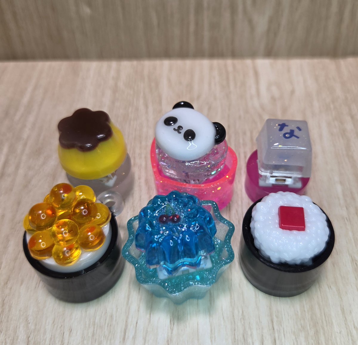 7Nina4's tweet photo. #GreenOcean 
#クリッカー 
＃ハンドメイド
＃レジン作品
いくらちゃん
ドラゴンボールに見える★ https://t.co/FheUpyjVuF