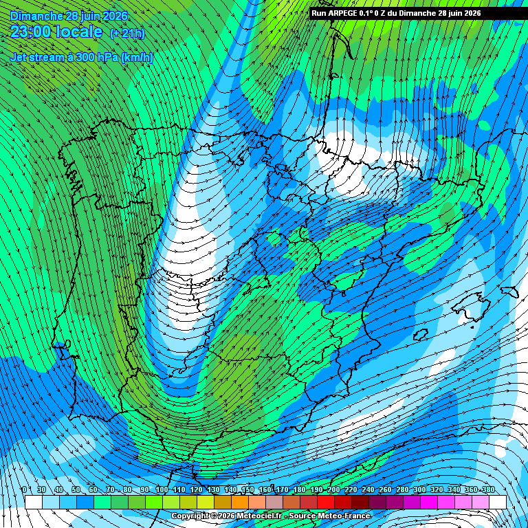 alexmegapc's tweet photo. Bon dia!! Avui continuarem amb molta calor després d'una nit tòrrida en molts punts de la costa, sinòpticament si observeu ens travessarà un petit solc desgastat, observeu el mapa de fronts com ens dibuixa una cua de front desgastada, que portarà una mica d'aire fred en altura, a 500 hps uns -10/-11 i això dibuixarà un petit vòrtex cap a la part central de la península, sobretot afavorint a la meitat oriental, mireu les línies d'inestabilitat el creixement de tempestes molt fortes, associades a calamarsa o pedra, en principi afectant molt tota la zona de Navarra, Aragó agafant punts de La Rioja. A Catalunya s'haurà de seguir, perquè tot i que models com Arome fan entrar poca precipitació, moltes vegades no dibuixen del tot bé aquestes situacions i les tempestes poden afectar de ponent al NW de CAT. Dilluns l'aire fred en altura guanyarà terreny amb més tempestes a tot el Pirineu català i Prepirineu. Dimarts la baixada de temperatura es farà més evident tot i la clàssica calor de juliol. #meteo