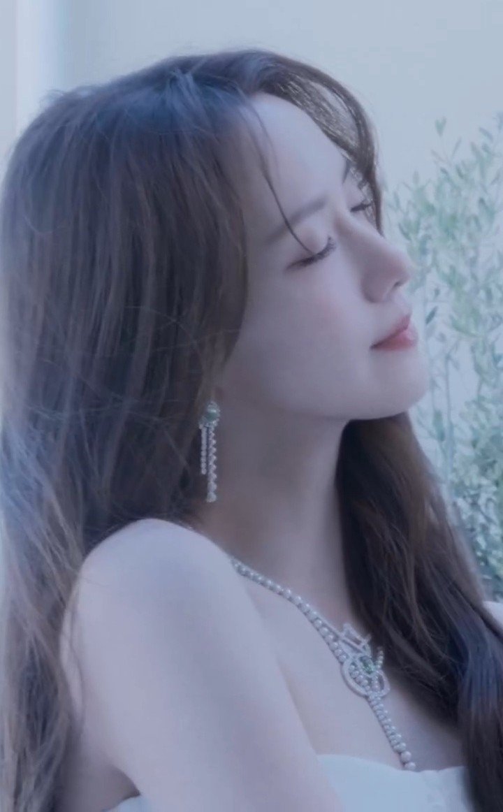 babypinkxoxo_'s tweet photo. 7. YoonA

When she's resting and doesn’t have any new projects this year. Queen things only 💅 https://t.co/O8tCYuOygM