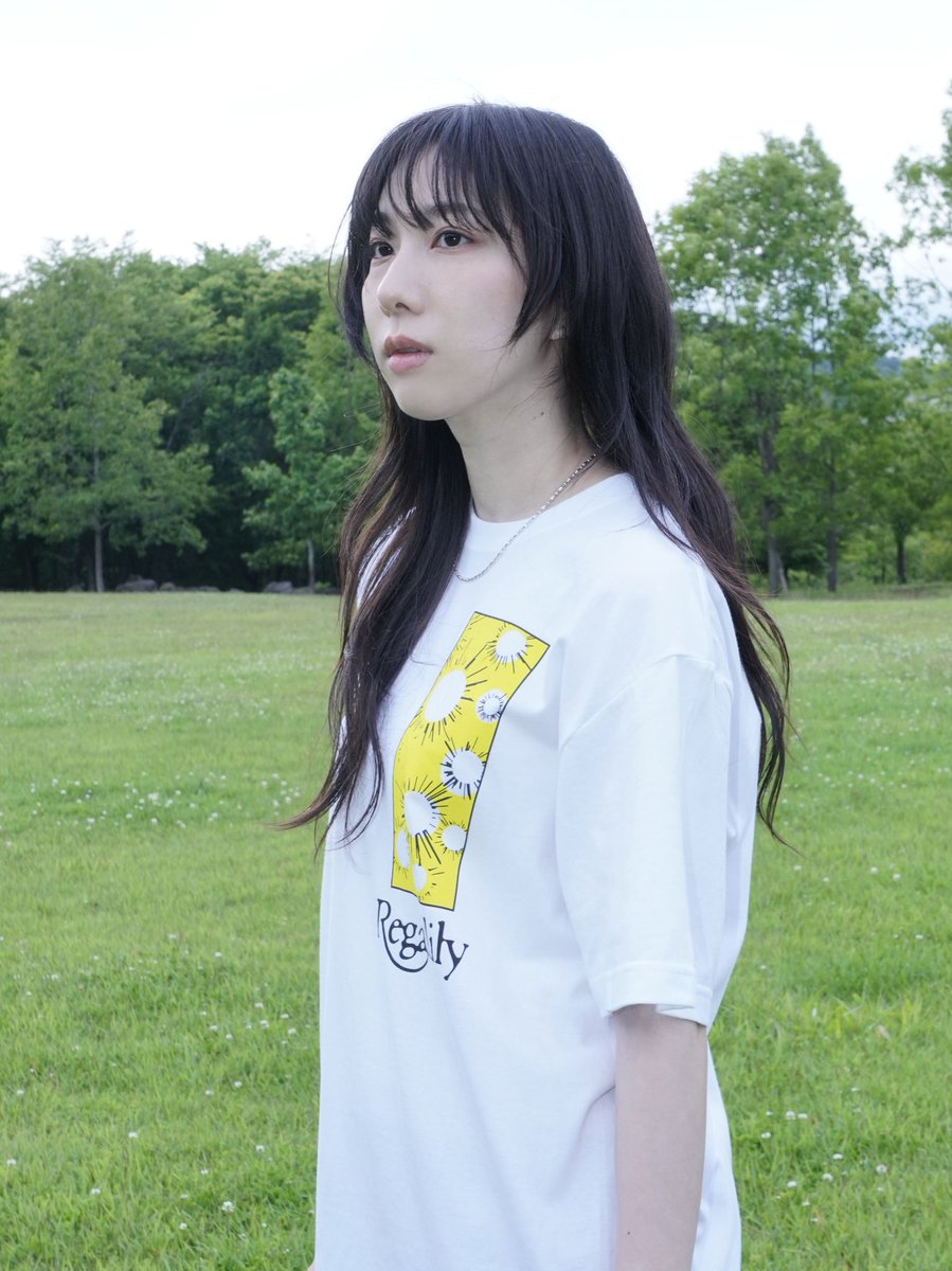 regal__lily's tweet photo. new merch💐

リーガルリリー "Midsummer"
7月5日(日) 大阪城音楽堂

新作グッズを公開しました。 https://t.co/m2E4KArw95