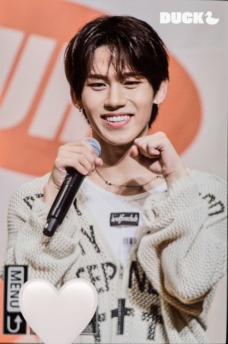 duck_JAEIL's tweet photo. 260628 일본 릴리스 이벤트

🫶🏻🤫pre 

#유어즈 #YUHZ #재일 #JAEIL https://t.co/zaYlglWpSN