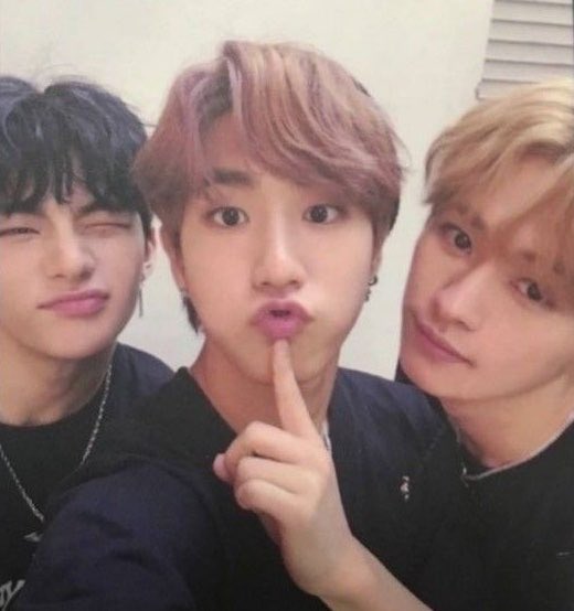 minhoautism's tweet photo. this is the cutest paboracha pic my little neapolitan ithe cream 😭😭😭😭 https://t.co/FN6xbHhlC7