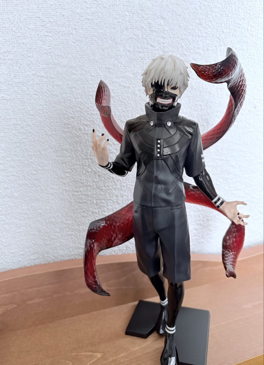 cloud_4869's tweet photo. Grandistaより
東京喰種 Grandista-KANEKI KEN Ⅱ-

やっば！でっか！おっも！かっけえ！
26~7cmあるんだけど…金木デカすぎw
やっぱキャラ本体だけじゃなくて赫子みたいな武器とかエフェクトとかのパーツがあるのいいよなぁ…その分場所取るけど https://t.co/yDmUqipd8U