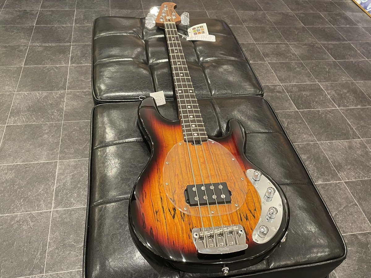 🎉🎉商品紹介🎉🎉 Sterling by MUSIC MAN RAY34SM / 3-Tone Sunburst