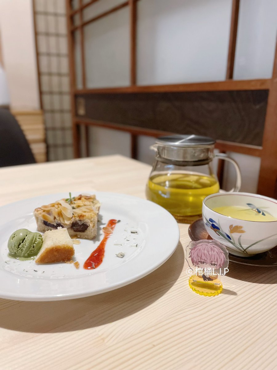 krintyd's tweet photo. #棺桶グラム さくらんぼのタルトとお茶🍵 https://t.co/dlInEkmrPs
