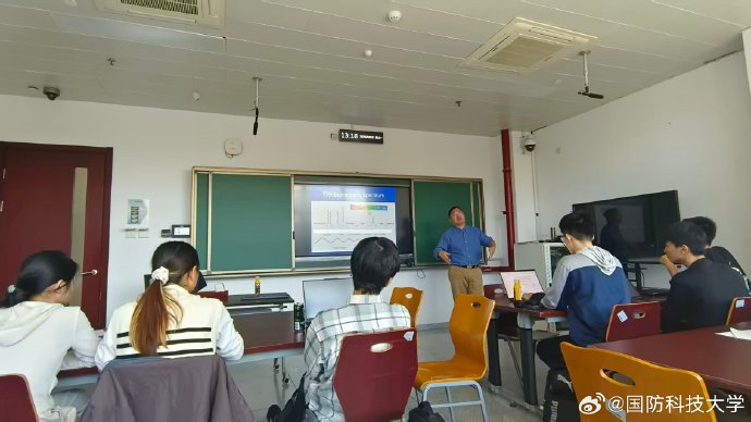 MondalDevdeep's tweet photo. [今日参与《职场高效沟通》线下讲座，干货满满get超多实用技巧，收获不止一点点～]， https://t.co/dOsLRuJpmP