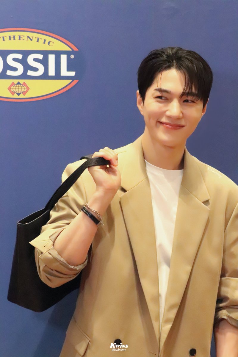 kwinsmy's tweet photo. [260628] KIM MYUNG SOO (L) FOSSIL FAN EVENT

#Fossil #FossilxL #김명수 #KIMMYUNGSOO #엘 #L #INFINTE #인피니트 #KIMMYUNGSOOinKL #KIMMYUNGSOOinMY https://t.co/NKoExSZh3n