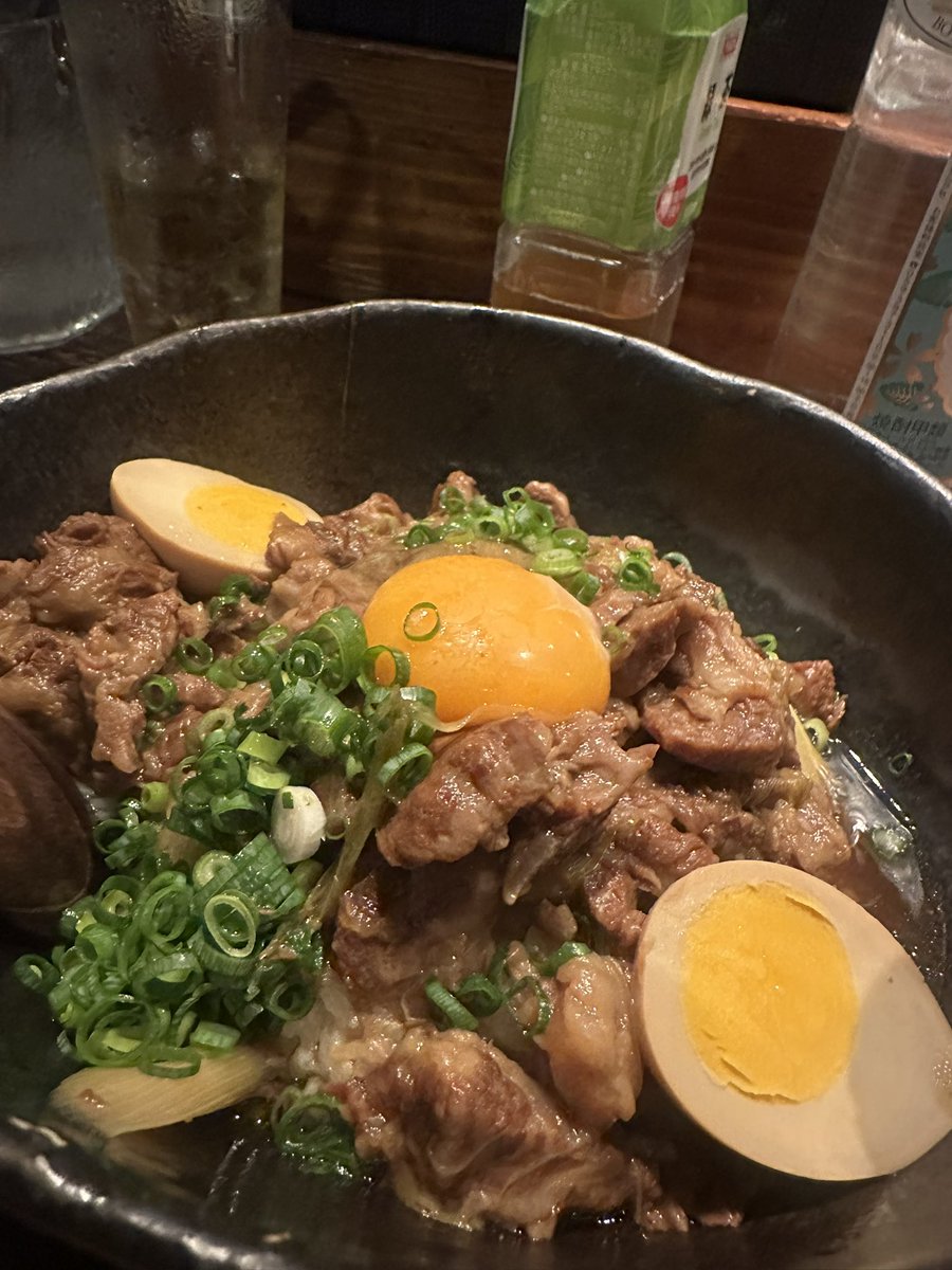 Rstyle045go's tweet photo. 木曜日から本日まで🍅🍜🍻🍸🥩
麺や新のすけさんのトマト担々麺、2次会は、センター南、やまとさん、
3次会は、ERIBOさん。
金曜日は、ダイニングバーZENさん。
昨日も再びダイニングバーZENさん。
アチェロさん。
今日のお昼は、ステーキむらさん。
#武蔵新城
#新のすけ
#たんたんめん
#仲町台
#センター南
#ACERO
#ステーキむら
#たまプラ