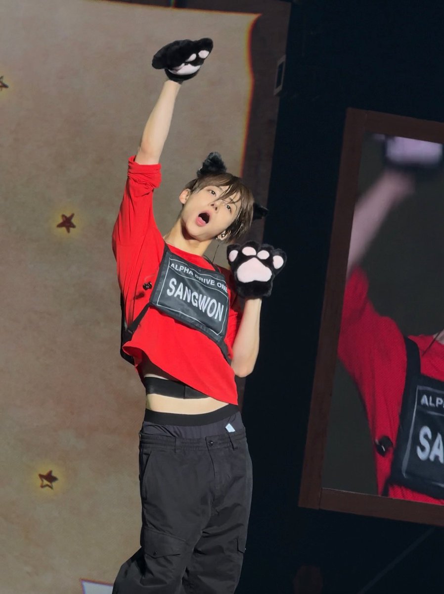 Elleshineforu's tweet photo. 原来是养可爱小宠物的日常^ ̳.  ̫ . ̳^ಣ https://t.co/9nlqCAK4o6