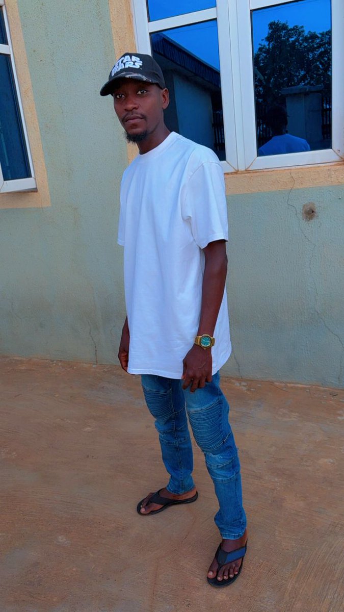 BabanlaBabson's tweet photo. ➕️ 1 ➖️ 1 alhamdulilah! I'm so grateful to the almighty Allah for keeping me alive to see this day, Happy Birthday 🎂 to my humble self🥰 https://t.co/FSDgAvPgj1