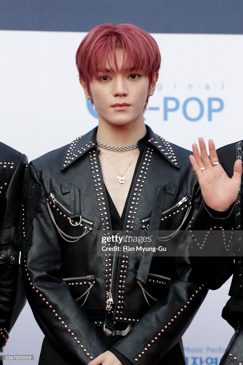 muglerse's tweet photo. taeyong https://t.co/Yq1v09gliI