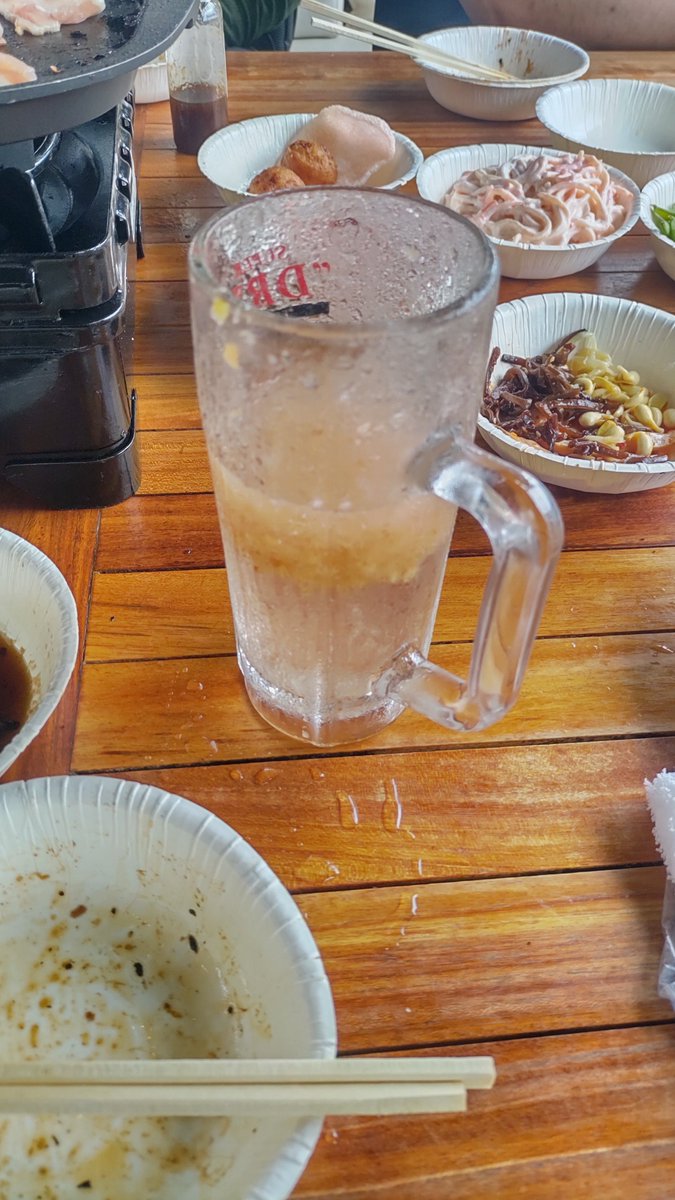 eringi_pcg's tweet photo. 昼から酒飲むカスやらせてもらってます。 https://t.co/YpCJDxezrj