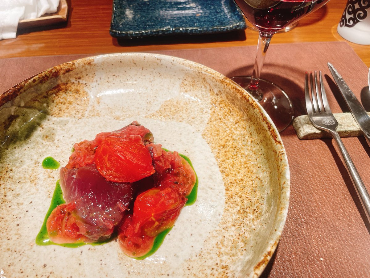 yulqbot_'s tweet photo. ぺありんぐ🍷🍳
昼から連れてってもらえるの幸せ者🐱 https://t.co/slembOsPzr